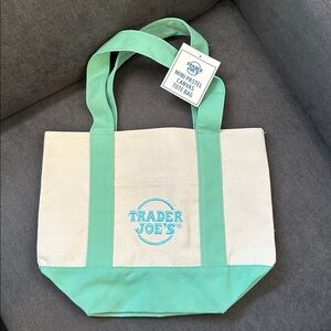 Trader Joe’s Spring Tote Bag - Green